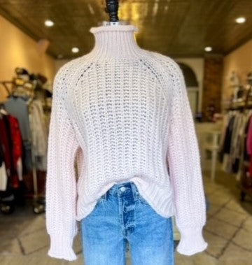 Tara Rails T Neck